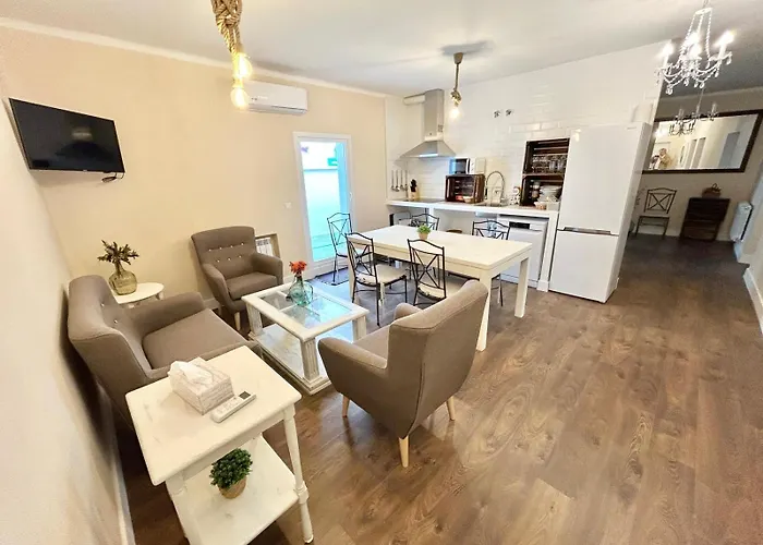 El Piso Del Patio Chico Ávila